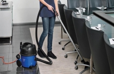 commercial-vacuum-cleaners-15577-3562699-818x450